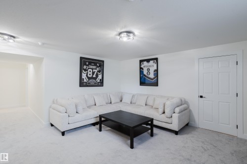 6741 162A Avenue, Edmonton, AB 