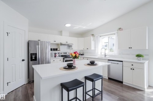 6741 162A Avenue, Edmonton, AB 