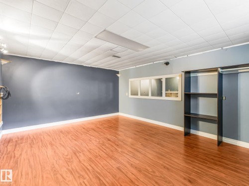 12418 125 Street Nw, Edmonton, AB - Indoor Photo Showing Other Room