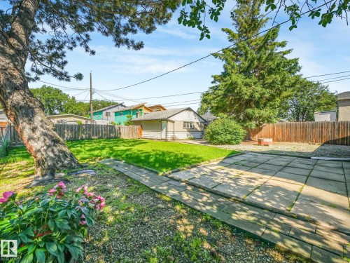 12418 125 Street, Edmonton, AB 