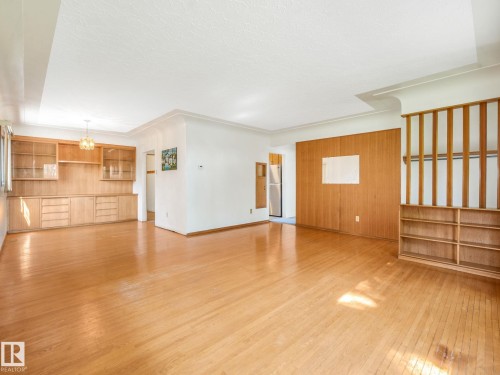 12418 125 Street, Edmonton, AB 