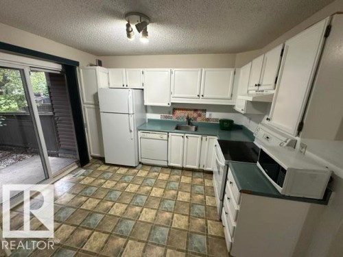 18020 96 Avenue Nw, Edmonton, AB 