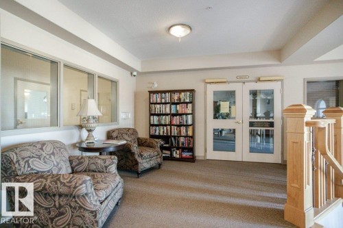 360 2750 55 Street, Edmonton, AB - Indoor Photo Showing Living Room