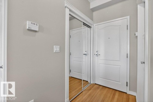 360 2750 55 Street, Edmonton, AB - Indoor Photo Showing Other Room