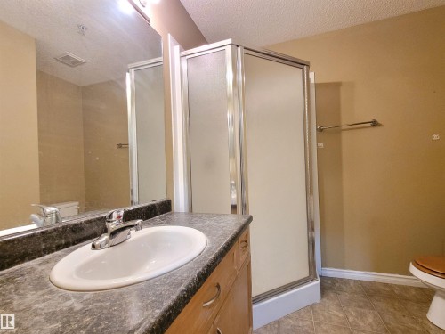 #128 16807 100 Av Nw Nw, Edmonton, AB 