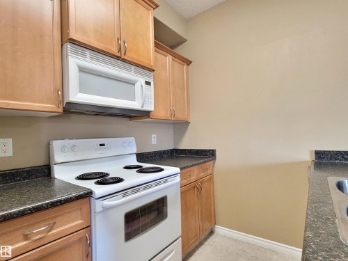 #128 16807 100 Av Nw Nw, Edmonton, AB 