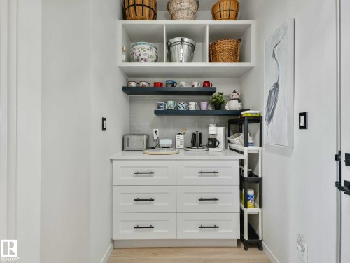 157 Garneau Gate, Spruce Grove, AB - Indoor Photo Showing Other Room