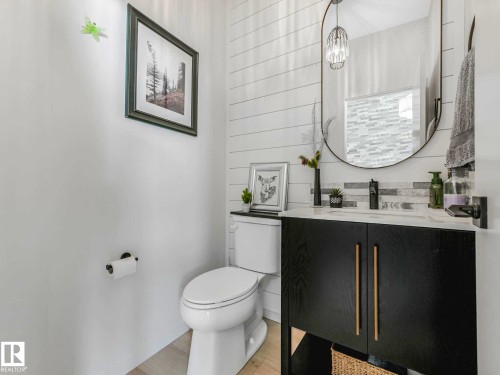 157 Garneau Gate, Spruce Grove, AB - Indoor Photo Showing Bathroom