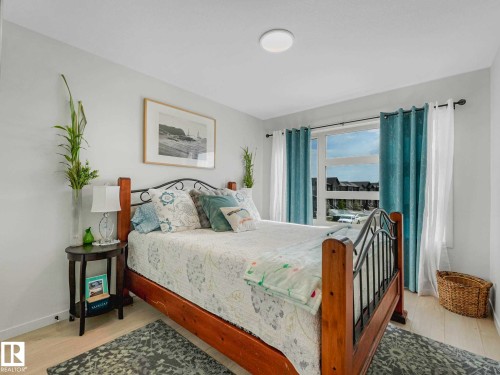 157 Garneau Gate, Spruce Grove, AB - Indoor Photo Showing Bedroom
