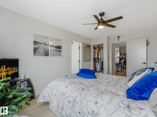 157 Garneau Gate, Spruce Grove, AB - Indoor Photo Showing Bedroom