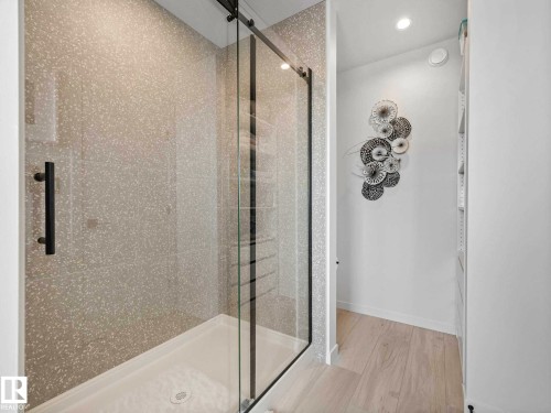 157 Garneau Gate, Spruce Grove, AB - Indoor Photo Showing Bathroom