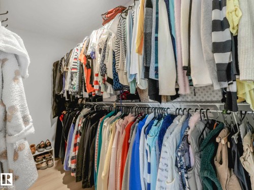157 Garneau Gate, Spruce Grove, AB - Indoor With Storage