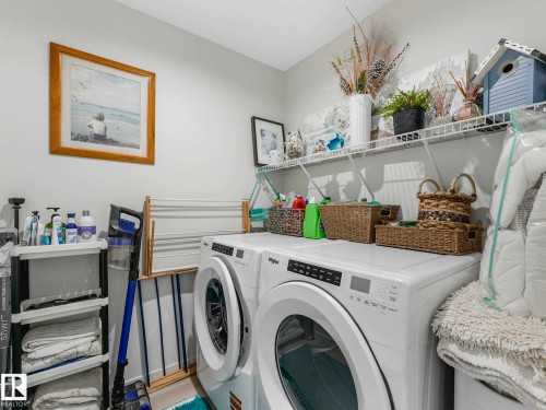 157 Garneau Gate, Spruce Grove, AB - Indoor Photo Showing Laundry Room