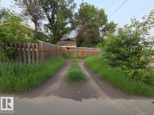 12732 120 Street, Edmonton, AB 