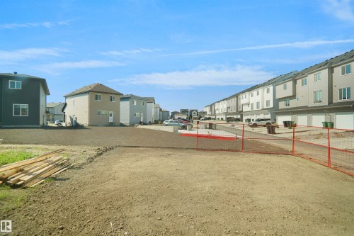 17703 7 Street, Edmonton, AB 