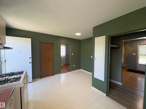 13032 90 Street, Edmonton, AB 