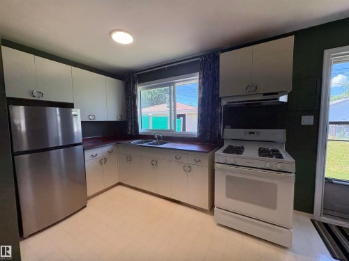 13032 90 Street, Edmonton, AB 