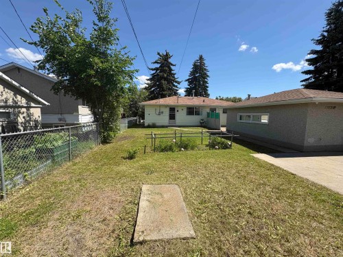 13032 90 Street, Edmonton, AB 