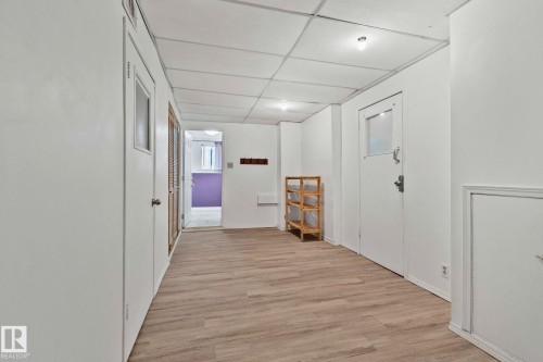 9727 69 Avenue, Edmonton, AB - Indoor Photo Showing Other Room