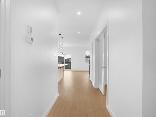17823 7 Street, Edmonton, AB 