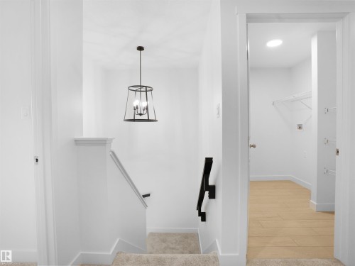 17823 7 Street, Edmonton, AB 