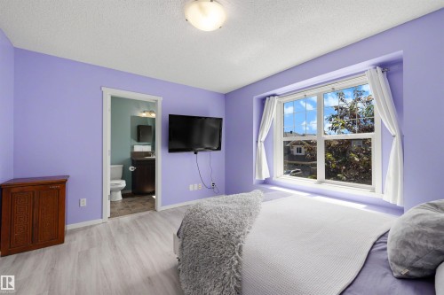 1522 Chapman Way, Edmonton, AB 