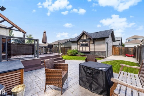 1522 Chapman Way, Edmonton, AB 