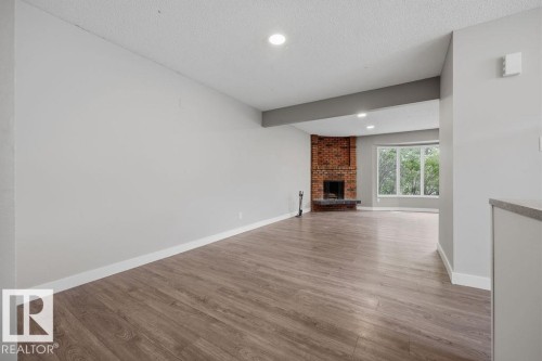 1291 Lakewood Road W, Edmonton, AB 