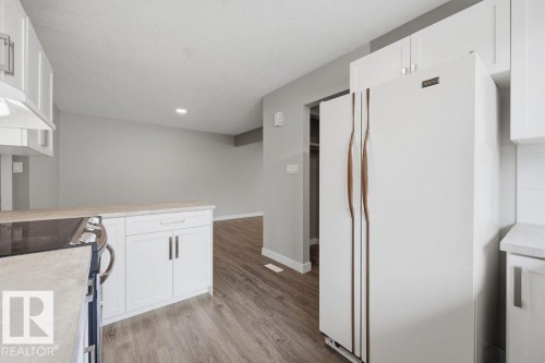 1291 Lakewood Road W, Edmonton, AB 