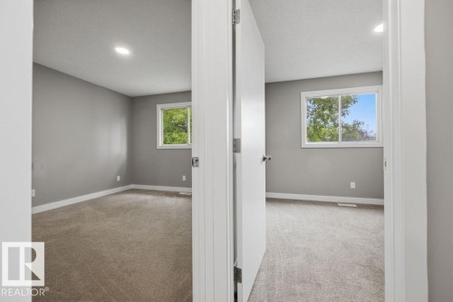 1291 Lakewood Road W, Edmonton, AB 