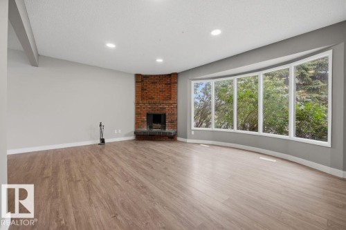 1291 Lakewood Road W, Edmonton, AB 