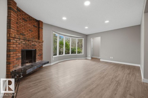 1291 Lakewood Road W, Edmonton, AB 