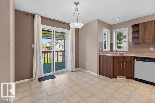 4720 204 Street, Edmonton, AB 