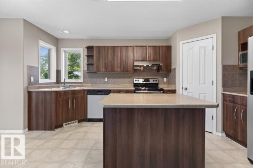 4720 204 Street, Edmonton, AB 