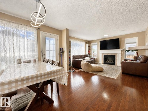 526 173A Street, Edmonton, AB 