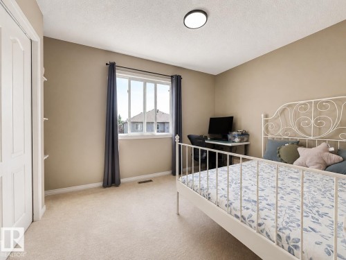 526 173A Street, Edmonton, AB 