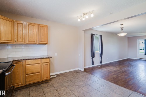 8707 151 Avenue, Edmonton, AB 