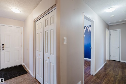 8707 151 Avenue, Edmonton, AB 