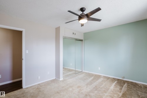 8707 151 Avenue, Edmonton, AB 