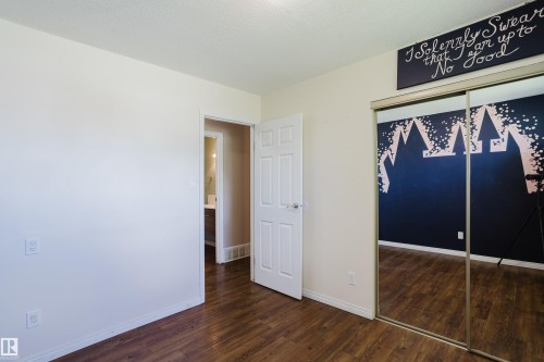 8707 151 Avenue, Edmonton, AB 