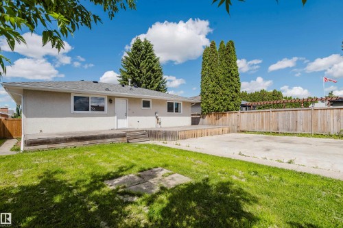 8707 151 Avenue, Edmonton, AB 