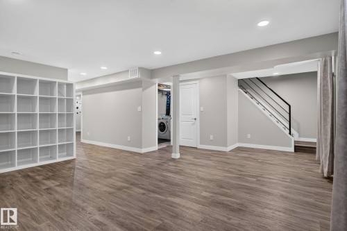 6704 94A Avenue, Edmonton, AB 