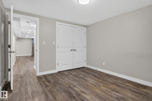 6704 94A Avenue, Edmonton, AB 