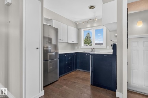 6704 94A Avenue, Edmonton, AB 