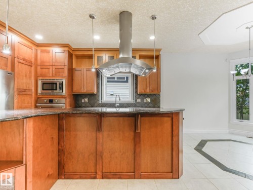 13412 157 Avenue, Edmonton, AB 