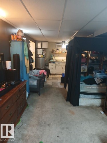 Image quality insufficient for description - 13224 37 Street, Edmonton, AB 