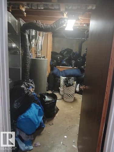 Image quality insufficient for description - 13224 37 Street, Edmonton, AB 