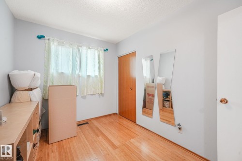14203 74 Street, Edmonton, AB 