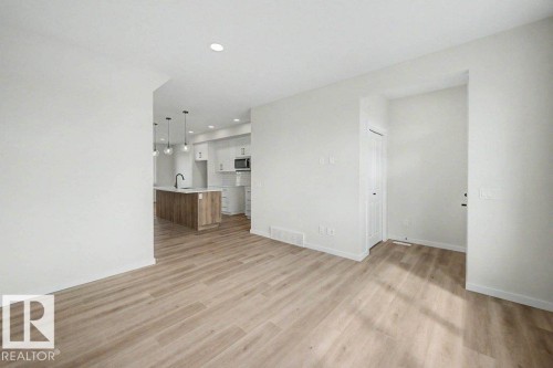 400 Stiles Way, Leduc, AB - Indoor Photo Showing Other Room