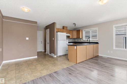 56 130 Hyndman Crescent, Edmonton, AB 